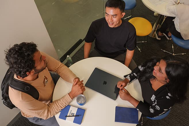 Eynesbury College Academy of English_4.jpg