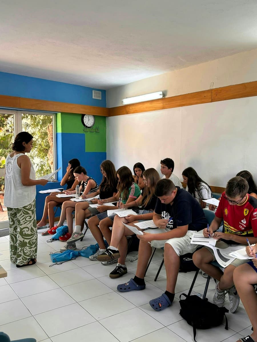 NSTS Englsih Language Institute_2.jpg