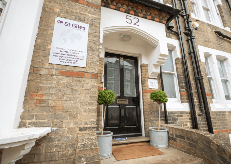 St Giles International Cambridge_2.png