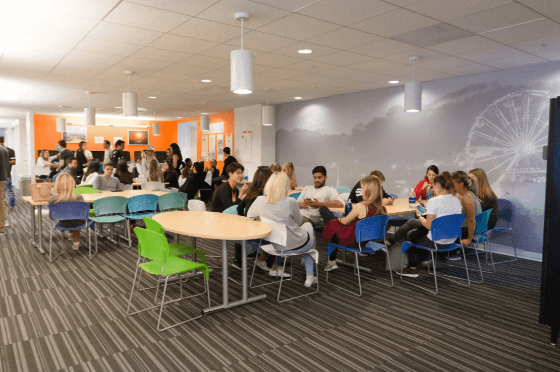 EC English Los Angeles_4.png