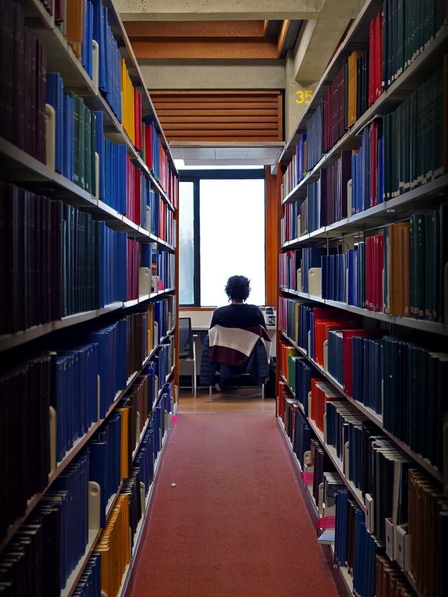 Simon Fraser University(English Language and Culture)_2.jpg