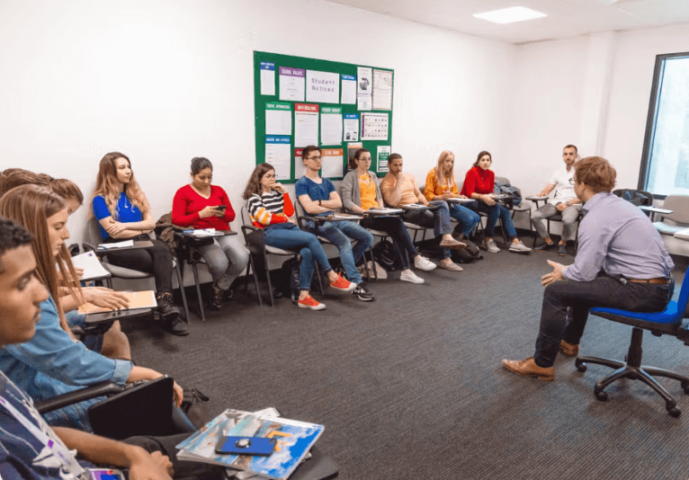 Twin English Centre London_4.png