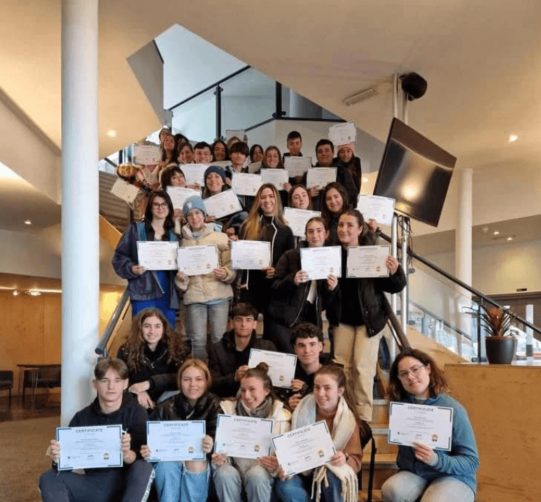 Castle School of English Brighton_4.png